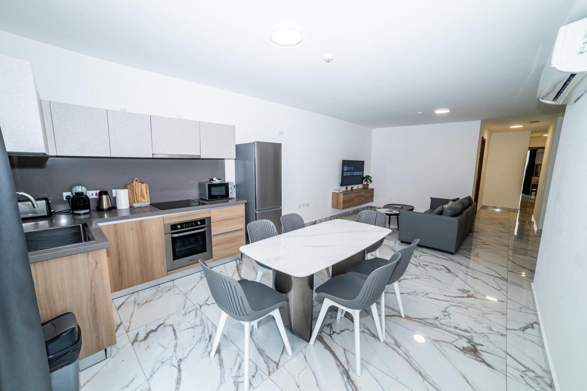 New, Stylish And Modern 1Br Apartment 세인트폴스베이 외부 사진