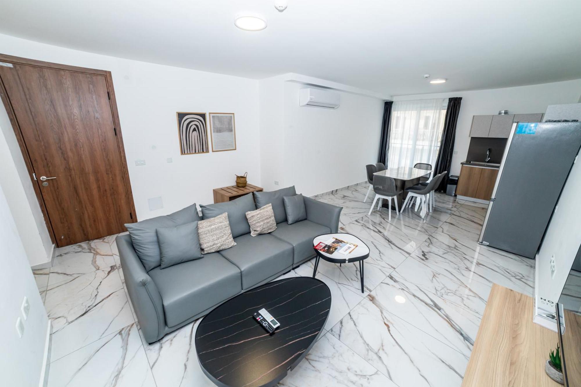 New, Stylish And Modern 1Br Apartment 세인트폴스베이 외부 사진