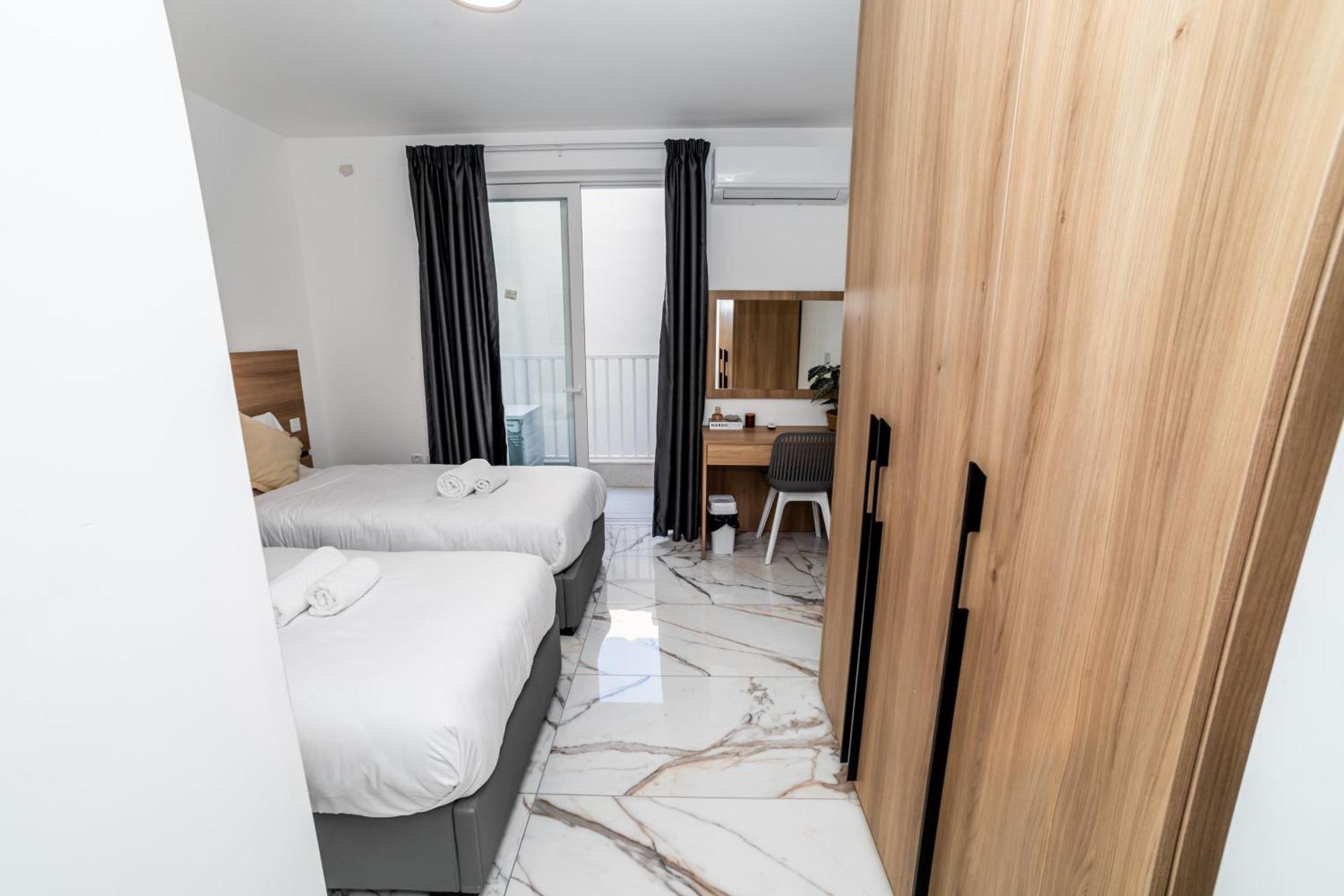 New, Stylish And Modern 1Br Apartment 세인트폴스베이 외부 사진