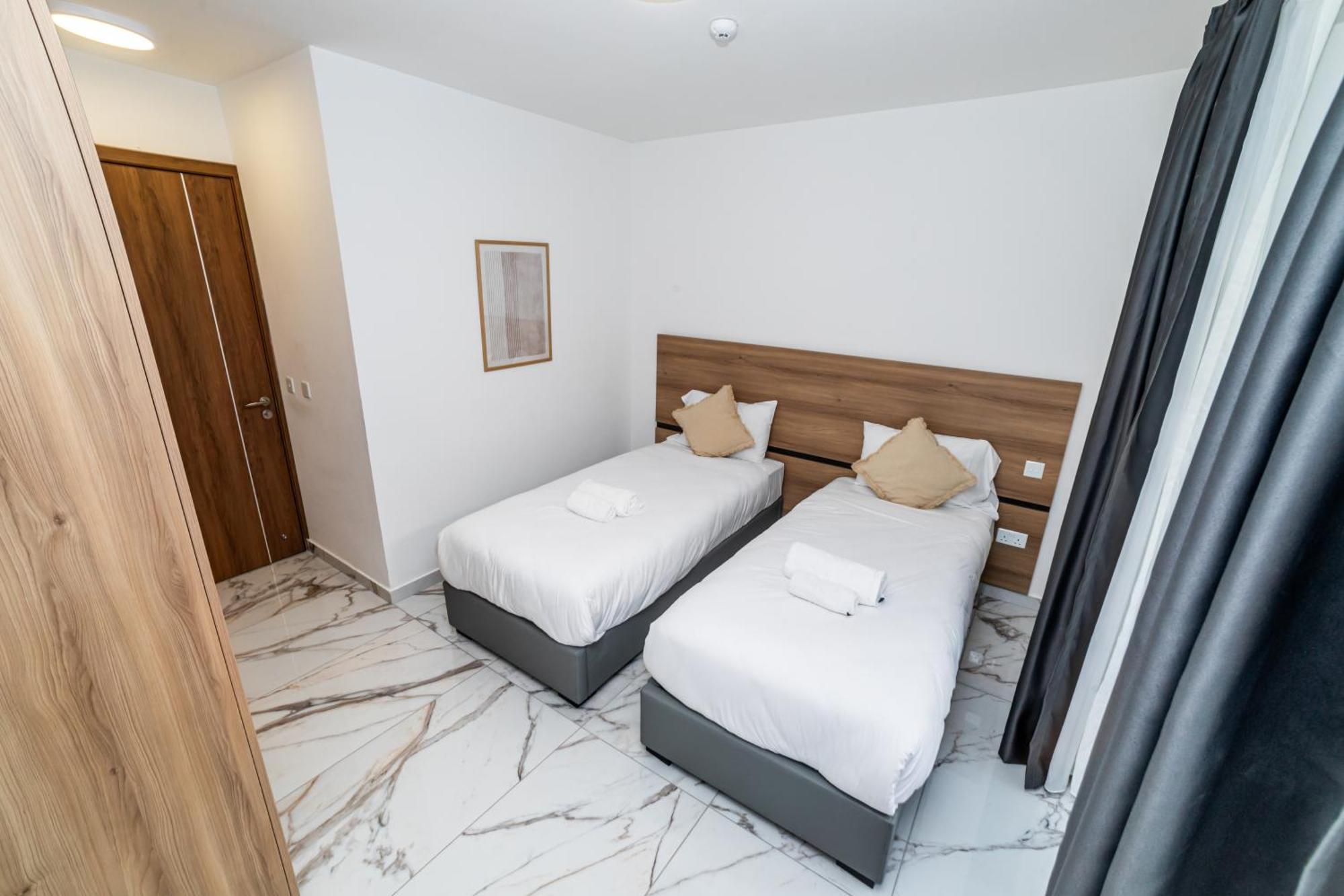 New, Stylish And Modern 1Br Apartment 세인트폴스베이 외부 사진
