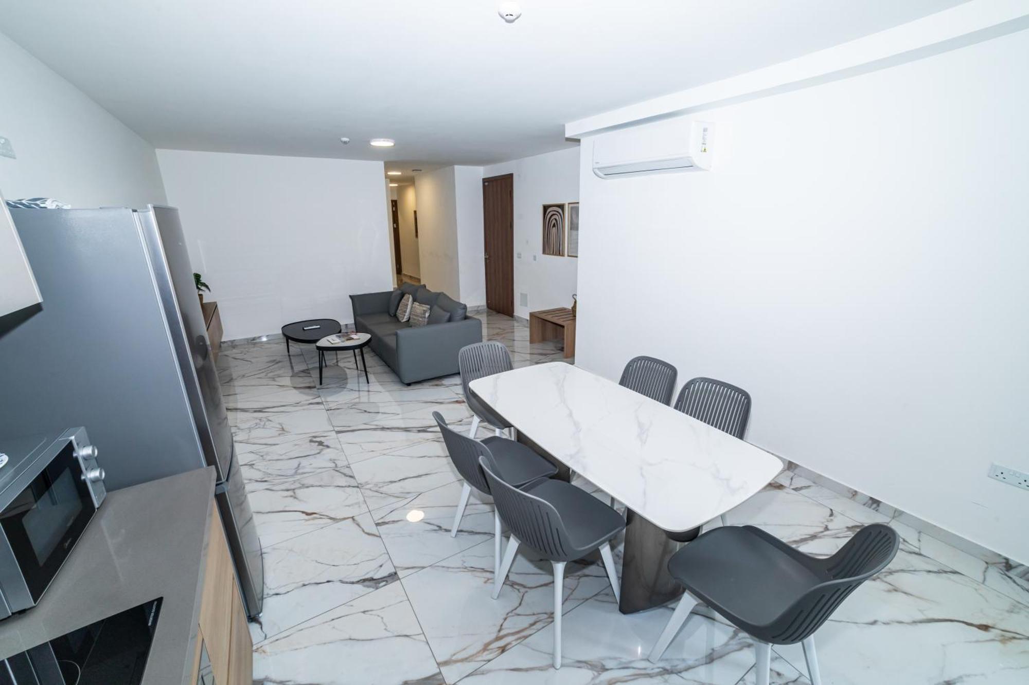 New, Stylish And Modern 1Br Apartment 세인트폴스베이 외부 사진