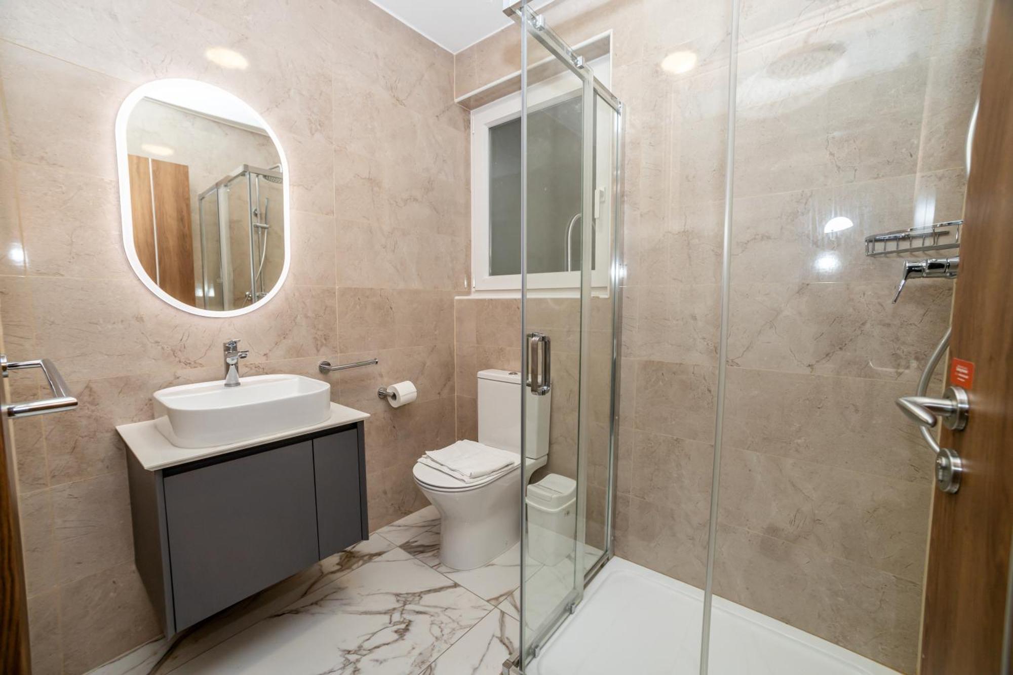 New, Stylish And Modern 1Br Apartment 세인트폴스베이 외부 사진